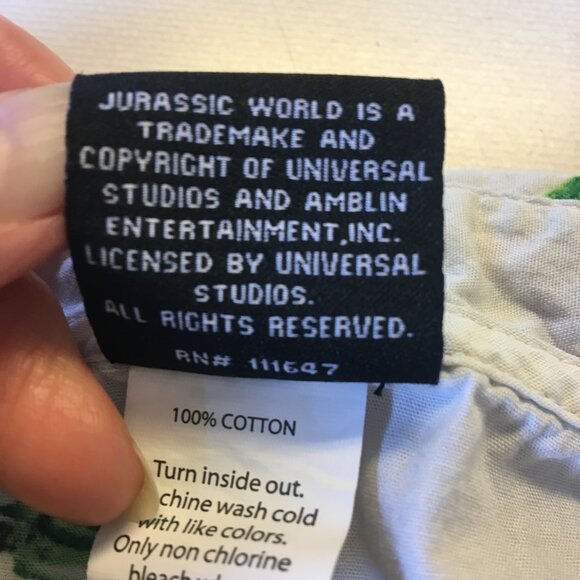 Jurassic World Hawaiian Camp Shirt Mens Med White All Over Jurassic Park Print - Picture 10 of 10